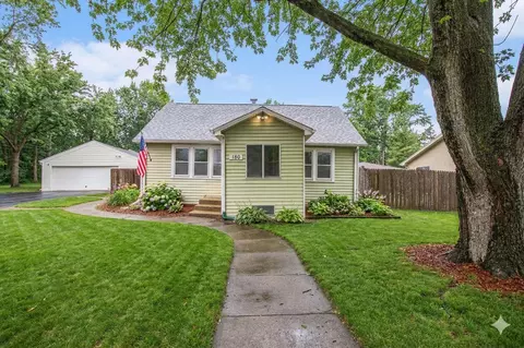 180 Henderson St, Bensenville, IL 60106