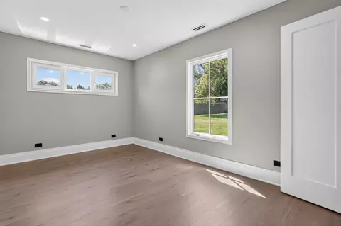 Bedroom - 134 E Morrison Ave, Mount Prospect, IL 60056 photo 1 of 5