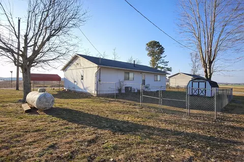 700 Vine St, Pulaski, IL 62976 photo 4
