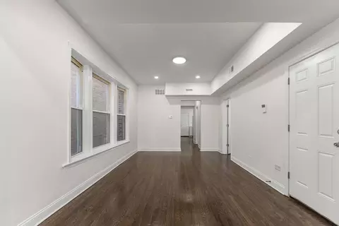 Living - 7532 S Champlain Ave, Chicago, IL 60619 photo 6 of 9