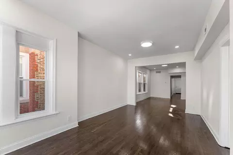 Living - 7532 S Champlain Ave, Chicago, IL 60619 photo 4 of 9