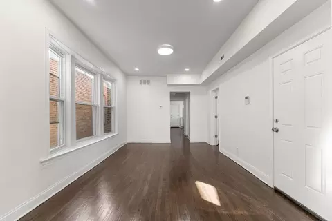 Living - 7532 S Champlain Ave, Chicago, IL 60619 photo 2 of 9