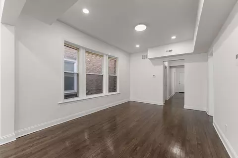 Living - 7532 S Champlain Ave, Chicago, IL 60619 photo 5 of 9