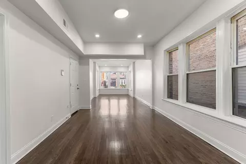 Living - 7532 S Champlain Ave, Chicago, IL 60619 photo 7 of 9