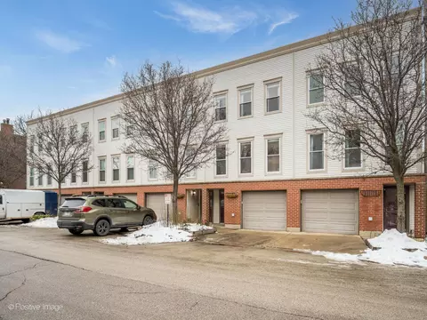 1750 W Julian St #5, Chicago, IL 60622