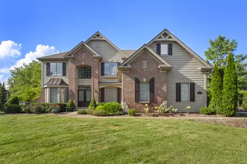 3818 Grand View Ct, Saint Charles, IL 60175