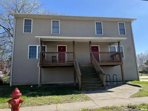 305 E 307 E Mill St, Carbondale, IL 62901