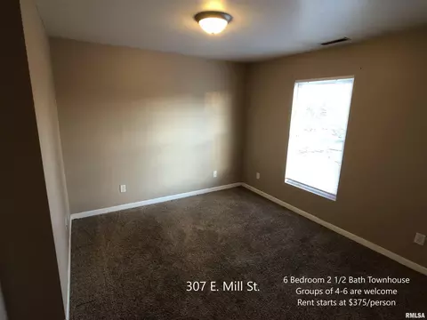 Bedroom - 305 E 307 E Mill St, Carbondale, IL 62901 photo 1 of 3