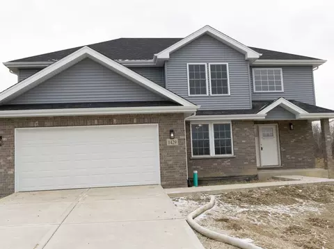 1429 Parliament St, Crete, IL 60417