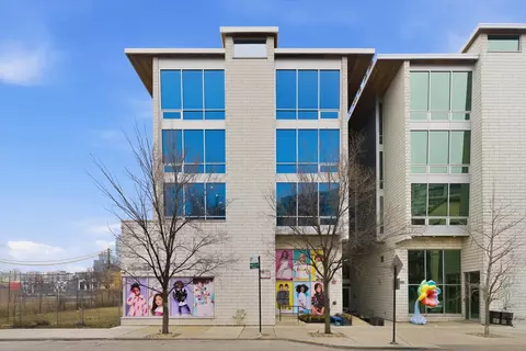 925 N Larrabee St #2N, Chicago, IL 60610