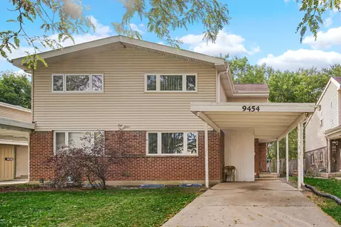 9454 Meadow Ln, Des Plaines, IL 60016