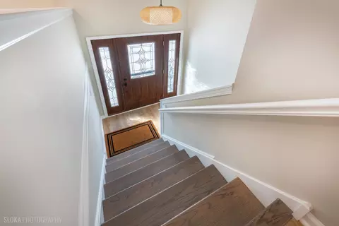 Entry Way - 305 E Country Dr, Bartlett, IL 60103 photo 1 of 2