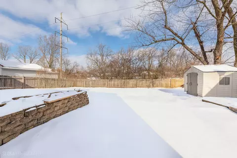 Other - 305 E Country Dr, Bartlett, IL 60103 photo 6 of 6