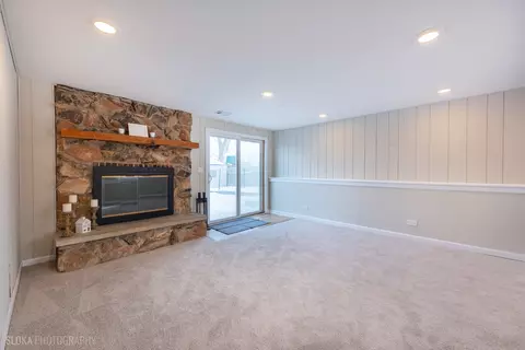 Living - 305 E Country Dr, Bartlett, IL 60103 photo 5 of 7