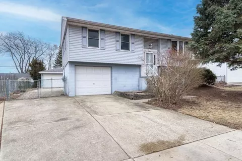 325 Hale Ave, Romeoville, IL 60446