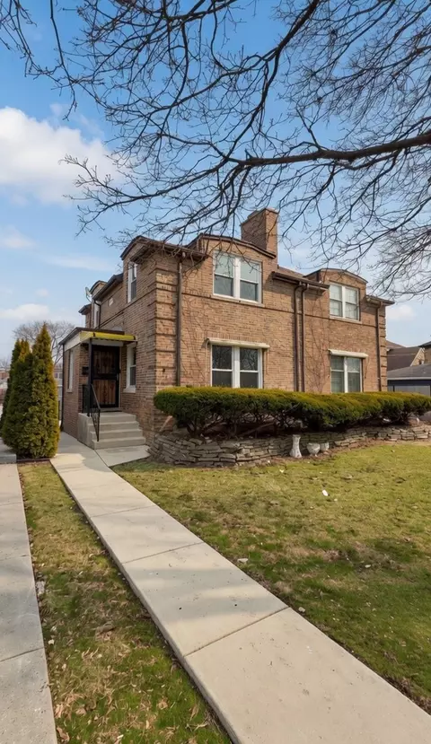 1813 N Mcvicker Ave, Chicago, IL 60639