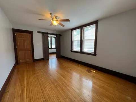 Living - 532 South St, Elgin, IL 60123 photo 1 of 11