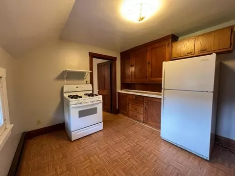 Kitchen - 532 South St, Elgin, IL 60123 photo 8 of 9