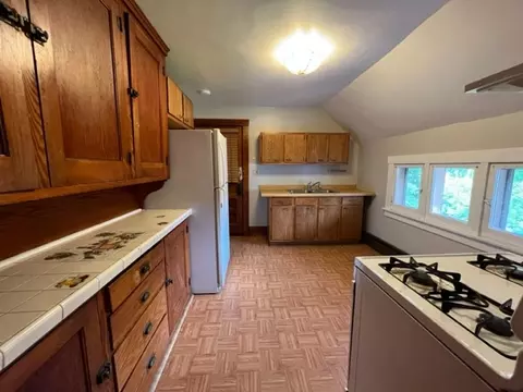 Kitchen - 532 South St, Elgin, IL 60123 photo 9 of 9