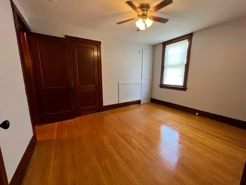 Bedroom - 532 South St, Elgin, IL 60123 photo 6 of 9
