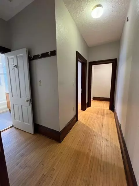 Entry Way - 532 South St, Elgin, IL 60123 photo 3 of 3