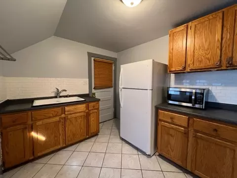 Kitchen - 532 South St, Elgin, IL 60123 photo 7 of 9