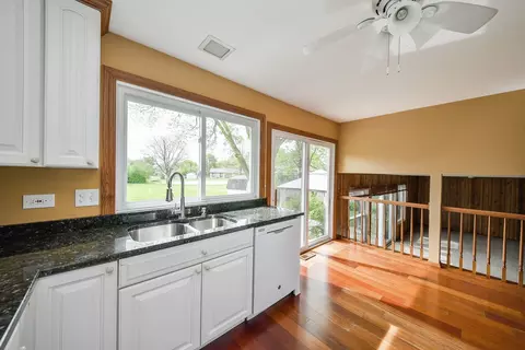 Kitchen - 671 Coral Ave, Bartlett, IL 60103 photo 2 of 2