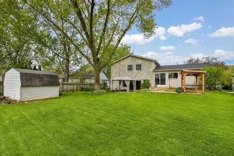 Exterior - 671 Coral Ave, Bartlett, IL 60103 photo 5 of 5