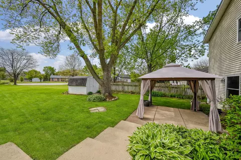 Exterior - 671 Coral Ave, Bartlett, IL 60103 photo 3 of 5