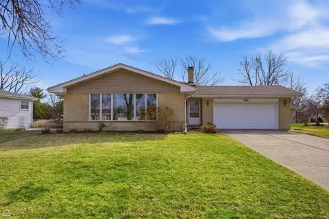 701 Preston Ln, Schaumburg, IL 60193