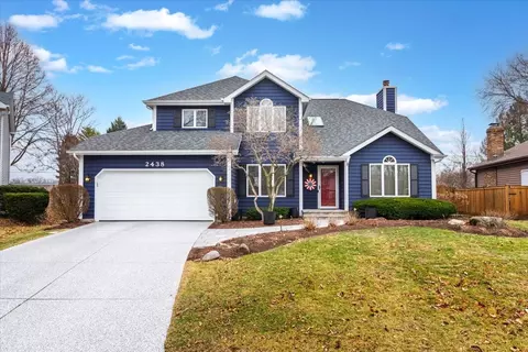 2438 Wendover Dr, Naperville, IL 60565