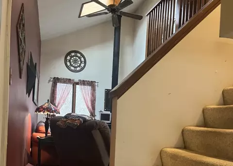 Entry Way - 5 S661 Wright St, Naperville, IL 60563 photo 1 of 1