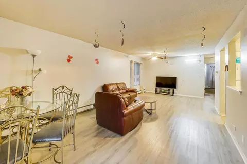 Living - 121 Gregory St #7, Aurora, IL 60504 photo 3 of 4