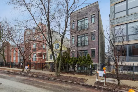2846 N Damen Ave #3, Chicago, IL 60618