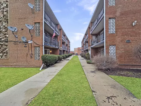 Undisclosed, Chicago, IL 60638