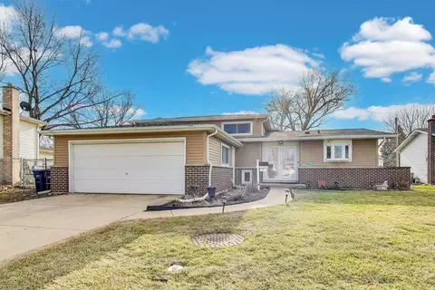 725 Elizabeth Ln, Des Plaines, IL 60016