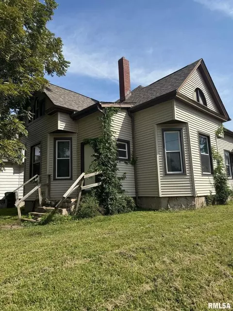 131 S Lincoln Ave, Davenport, IA 52802
