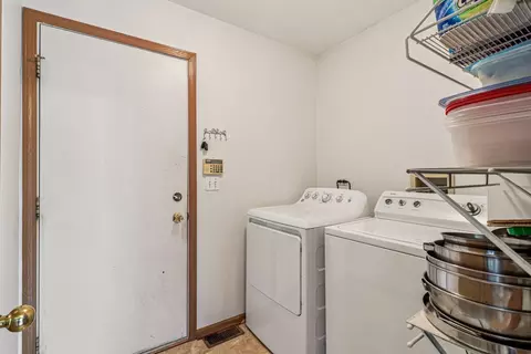 Other - 2070 Foxtail Dr, Aurora, IL 60504 photo 2 of 7