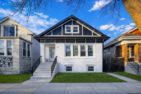 4938 W Wrightwood Ave, Chicago, IL 60639