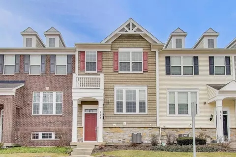 813 E Hamlin Ln, Arlington Heights, IL 60004