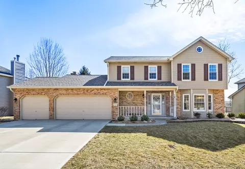75 Winter Hill Cir, Montgomery, IL 60538