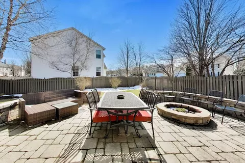 Exterior - 13734 Meadow Ln, Plainfield, IL 60544 photo 6 of 9
