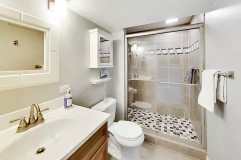 Bath - 13734 Meadow Ln, Plainfield, IL 60544 photo 5 of 5