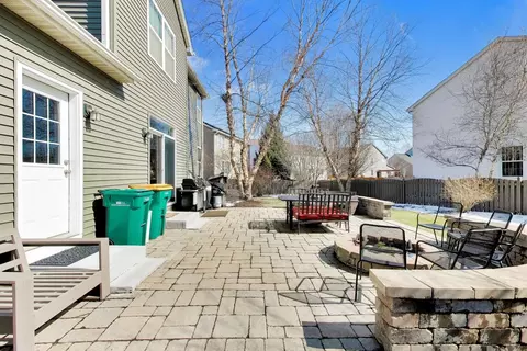Exterior - 13734 Meadow Ln, Plainfield, IL 60544 photo 7 of 9