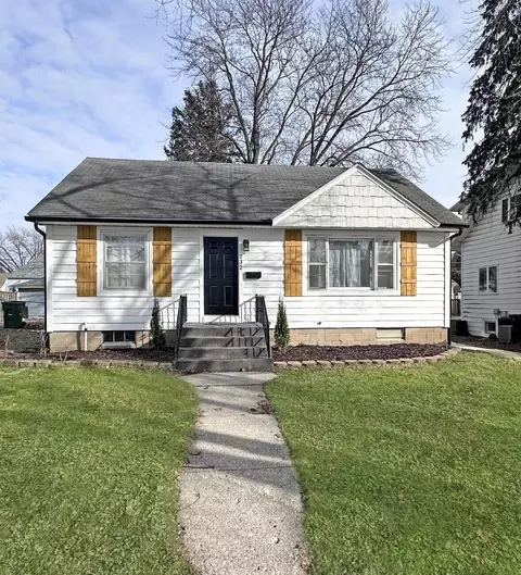 232 S Genoa St, Genoa, IL 60135