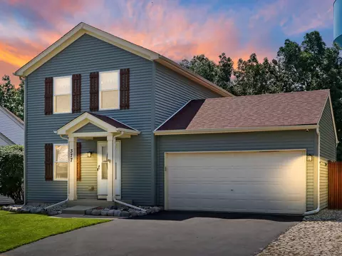 377 E Camden Ln, Round Lake Beach, IL 60073