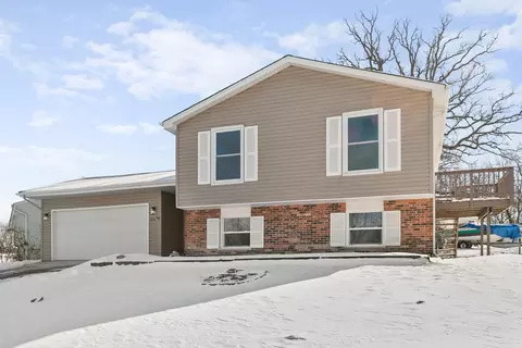 655 Sullivan Ln, University Park, IL 60484
