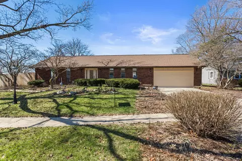 2317 Brookshire Dr E, Champaign, IL 61821