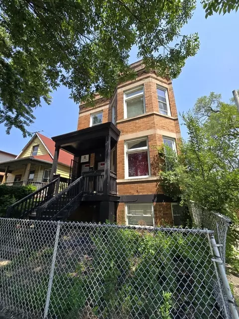 Undisclosed, Chicago, IL 60621