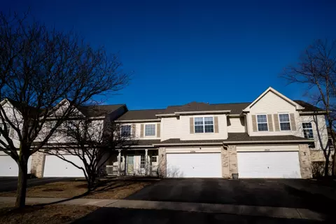 2406 Sunshine Ln, Aurora, IL 60503